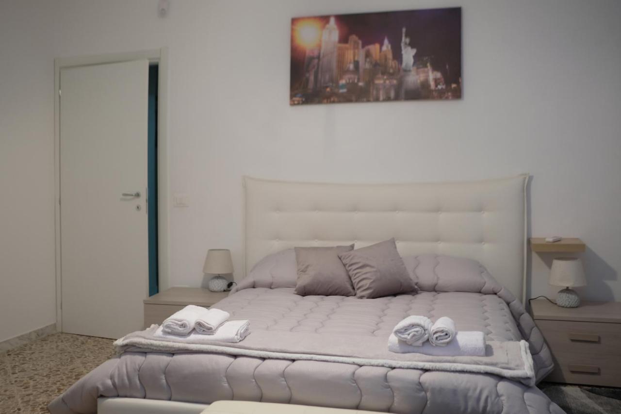 Bed and Breakfast Le Stanze Di Sofia Salerno Exterior foto