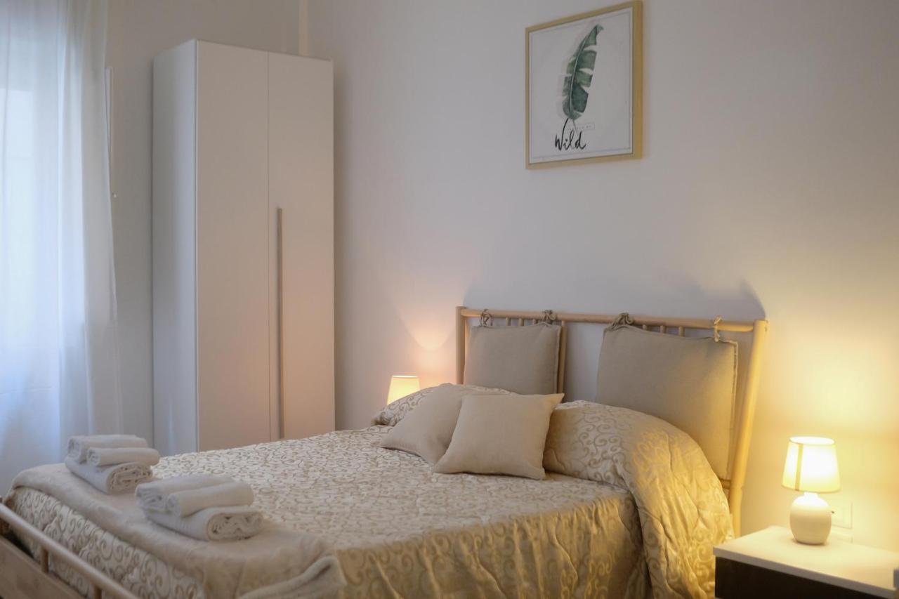 Bed and Breakfast Le Stanze Di Sofia Salerno Exterior foto